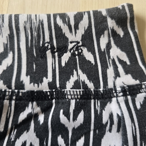 Garage Skirt Size XS - Picture 6 of 8